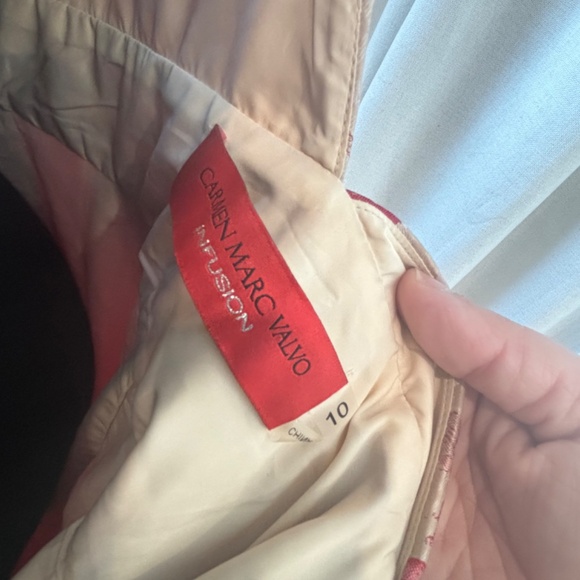 carmen marc valvo gown - Picture 5 of 5